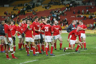 02.06.07 AUSTRALIA v WALES, 2nd Test ,Brisbane. Wales team dejected at the end of the game. 