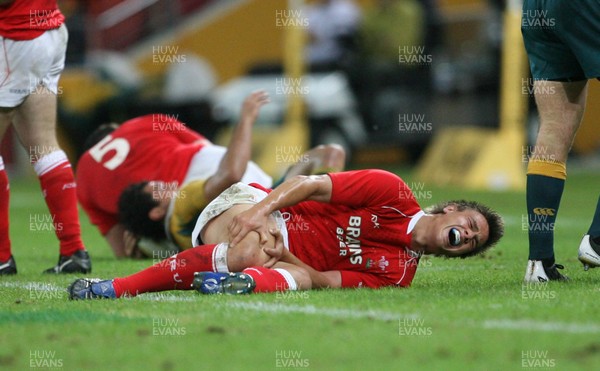 02.06.07 AUSTRALIA v WALES, 2nd Test ,Brisbane. Wales Chris Czekaj writhes in agony after injury to knee 