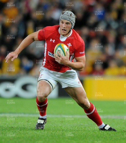 090612 - Australia v Wales - Castrol EDGE Series -Jonathan Davies of Wales