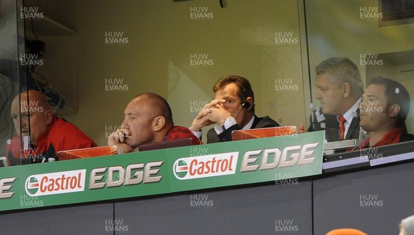 160612 - Australia v Wales - Castrol EDGE Series -Wales coaches (L-R) Shaun Edwards, Robin McBryde, Rob Howley and Warren Gatland look on as Mike Harris of Australia kicks the match winning penalty