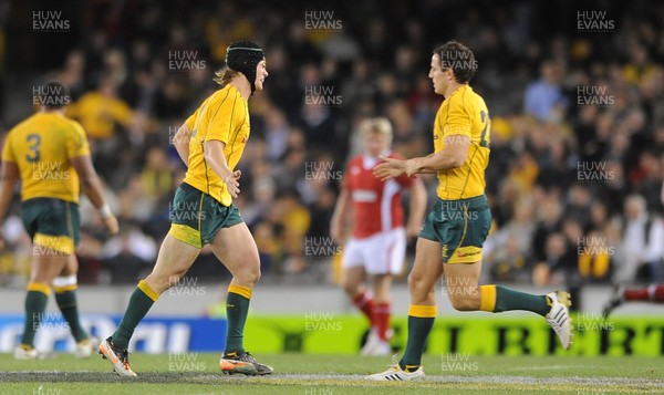 160612 - Australia v Wales - Castrol EDGE Series -Berrick Barnes of Australia is replaced by Mike Harris