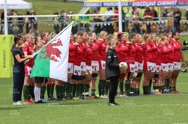 221022 - Australia v Wales, Women’s Rugby World Cup, Pool A - The Wales team line up for the national anthem