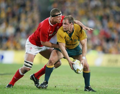 26.05.07  AUSTRALIA v WALES, Telstra Stadium,Sydney Wales Brent Cockbain tackles Phil Waugh 