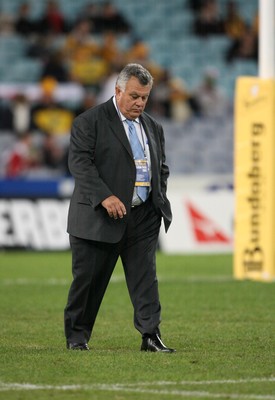 26.05.07 AUSTRALIA v WALES, 1st Test ,Brisbane. Australia Coach John Connolly. 