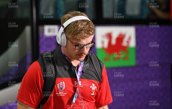 290919 - Australia v Wales - Rugby World Cup - Aaron Wainwright of Wales arrives at the stadium