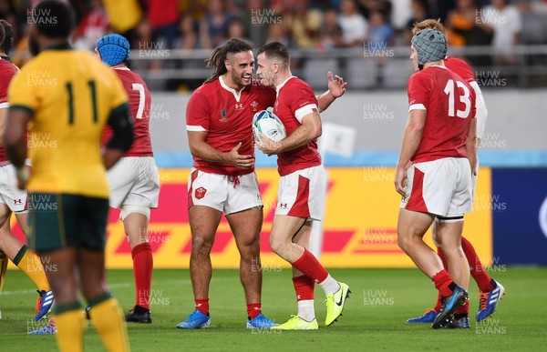 290919 - Australia v Wales - Rugby World Cup - Gareth Davies of Wales celebrates scoring a try with Josh Navidi