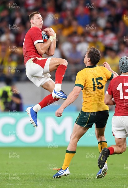 290919 - Australia v Wales - Rugby World Cup - Liam Williams of Wales gets the high ball