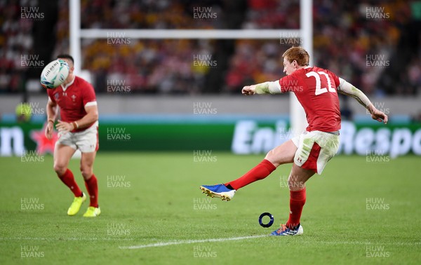 290919 - Australia v Wales - Rugby World Cup - Rhys Patchell of Wales kicks a penalty