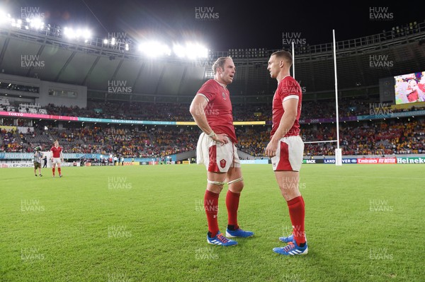 290919 - Australia v Wales - Rugby World Cup - Alun Wyn Jones and George North of Wales talk at full time