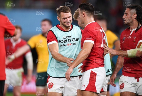290919 - Australia v Wales - Rugby World Cup - Dan Biggar of Wales with team mates at full time
