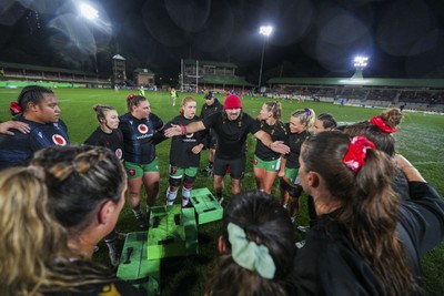 010825 - Australia Women v Wales Women - Dan Murphy, Wales Women defence coach speaks to the players during warm up