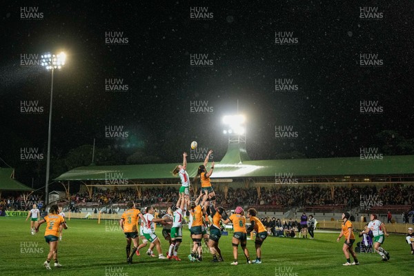 010825 - Australia Women v Wales Women - Abbie Fleming of Wales looks to win the line out