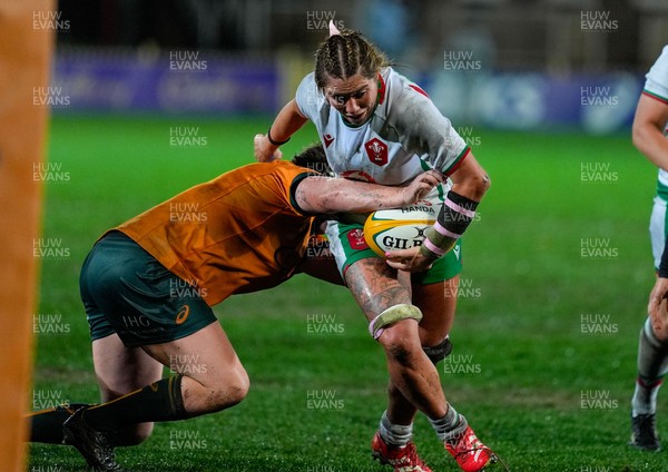 010825 - Australia Women v Wales Women - Georgia Evans of Wales charges forward