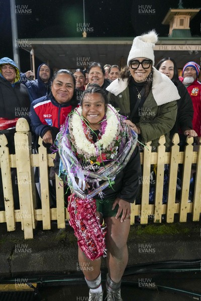 010825 - Australia Women v Wales Women - Sisilia Tuipulotu of Wales with supporters at the end of the match