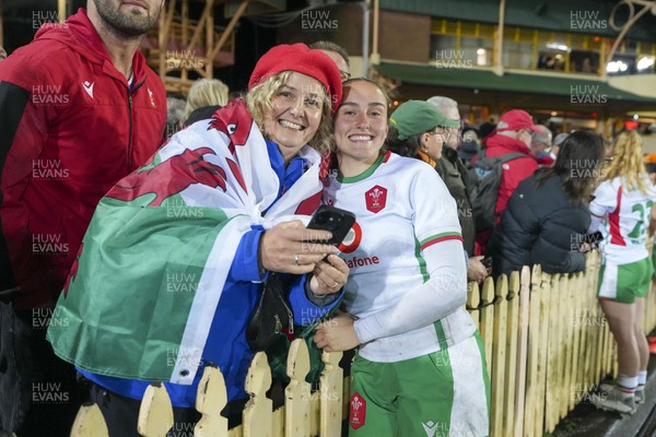 010825 - Australia Women v Wales Women - Nel Metcalfe of Wales at the end of the match