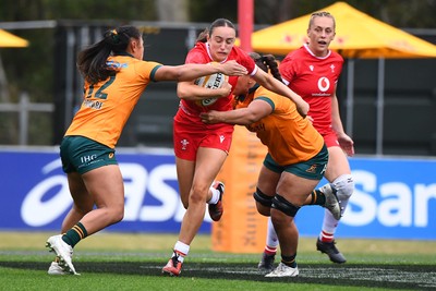 260725 - Australia Women v Wales Women - Nel Metcalfe of Wales charges forward