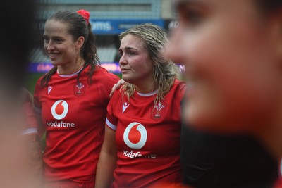 260725 - Australia Women v Wales Women - Alex Callender of Wales speaks to the players at the end of the match