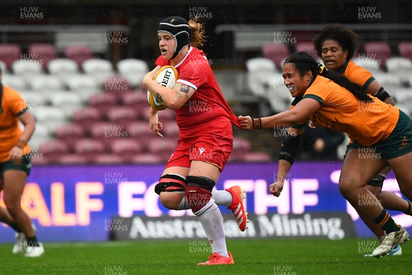 260725 - Australia Women v Wales Women - Bethan Lewis of Wales breaks away