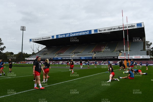 260725 - Australia Women v Wales Women - The Wales team warm up
