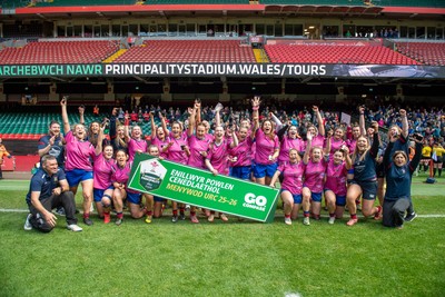 180426 - Bala v Machynlleth - WRU Women's National Bowl - Bala celebrate their win