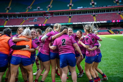 180426 - Bala v Machynlleth - WRU Women's National Bowl - Bala players celebrate