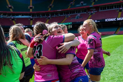 180426 - Bala v Machynlleth - WRU Women's National Bowl - Bala players celebrate