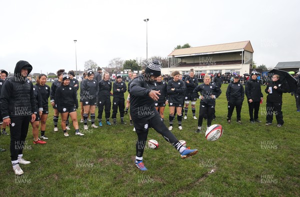 271119 - Barbarians Rugby Training Session, Penarth RFC - Mathieu Bastareaud takes a kick as the Men's and Women's Barbarians squad members take part in a kicking competition during their training session sat Penarth RFC ahead of their matches against Wales