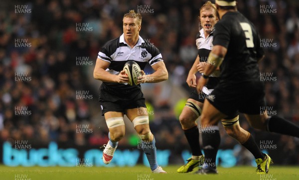 05.12.09 - Barbarians v New Zealand - The MasterCard Trophy - Andy Powell of Barbarians gets through the All Blacks defence. 