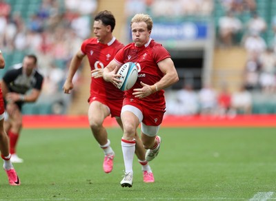 270626 - Barbarians v Wales - Friendly - Blair Murray of Wales 
