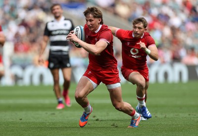 270626 - Barbarians v Wales - Friendly - Ellis Mee of Wales 