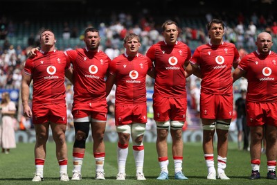 270626 - Barbarians v Wales - Friendly - Wales sing the anthem