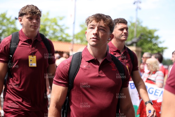 270626 - Barbarians v Wales - Friendly - Dan Edwards of Wales arrives at the stadium