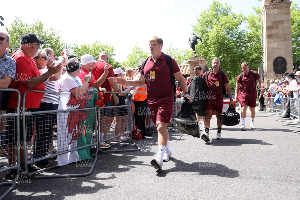 270626 - Barbarians v Wales - Friendly - Jac Morgan of Wales arrives at the stadium