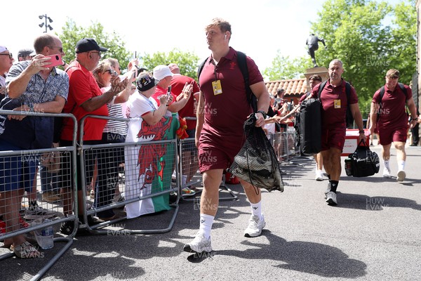 270626 - Barbarians v Wales - Friendly - Jac Morgan of Wales arrives at the stadium