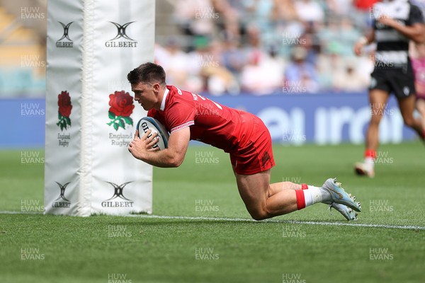 270626 - Barbarians v Wales - Friendly - Reuben Morgan-Williams of Wales runs in to score a try