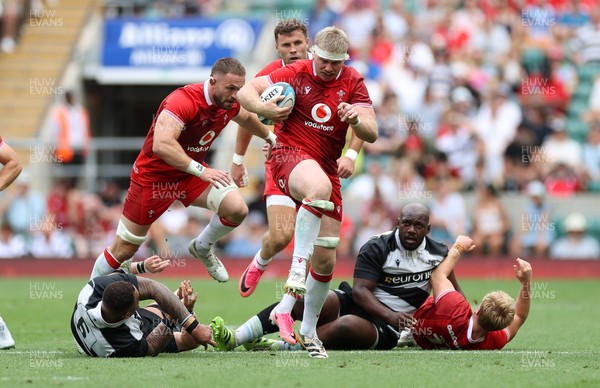 270626 - Barbarians v Wales - Friendly - Aaron Wainwright of Wales makes a break