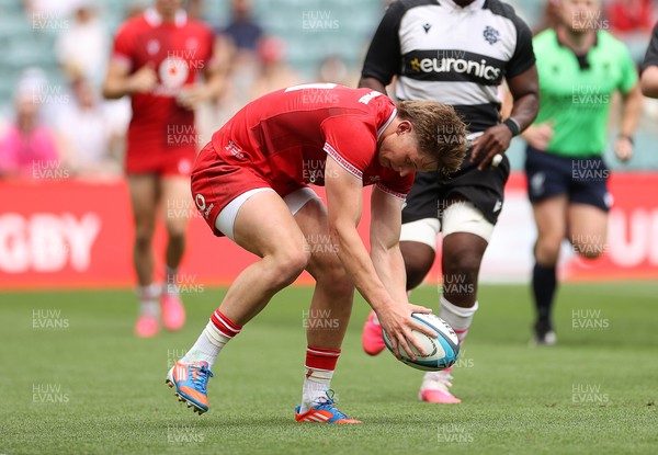270626 - Barbarians v Wales - Friendly - Ellis Mee of Wales runs in to score a try
