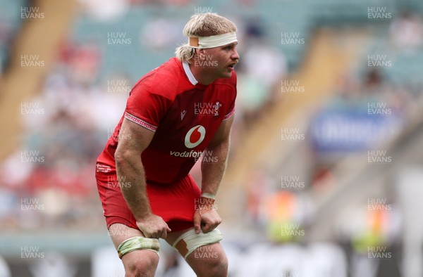 270626 - Barbarians v Wales - Friendly - Aaron Wainwright of Wales 