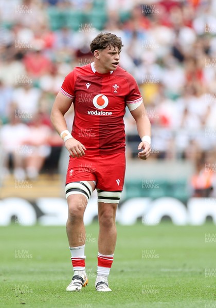 270626 - Barbarians v Wales - Friendly - Ryan Woodman of Wales 