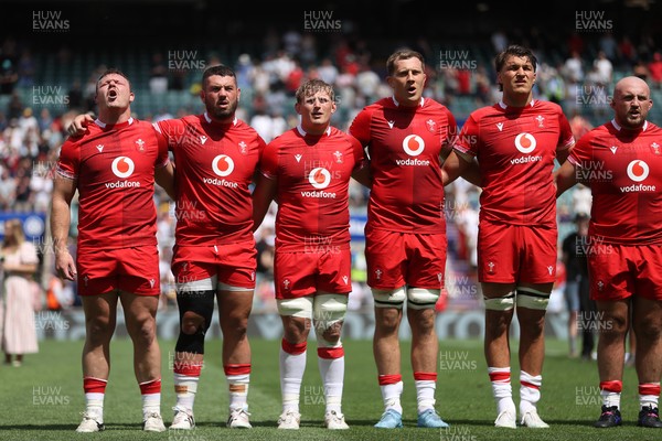 270626 - Barbarians v Wales - Friendly - Wales sing the anthem