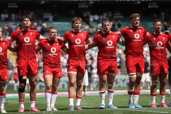 270626 - Barbarians v Wales - Friendly - Wales sing the anthem