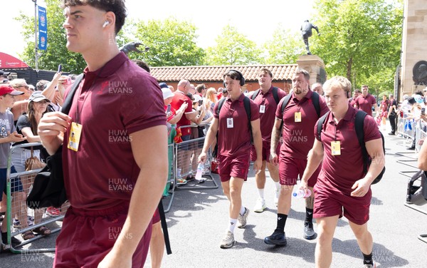 270626 - Barbarians v Wales -  Wales arrive at the Allianz Stadium