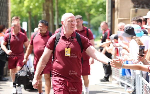 270626 - Barbarians v Wales -  Wales head coach Steve Tandy arrives at the Allianz Stadium