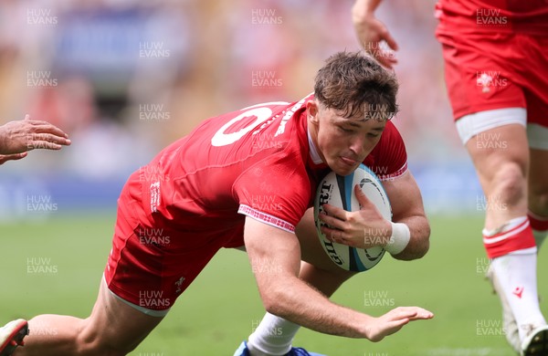 270626 - Barbarians v Wales - Dan Edwards of Wales dives in to score try