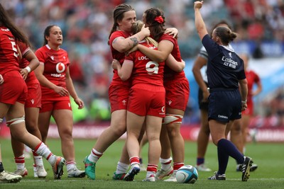 270626 - Barbarians Women v Wales Women - Friendly - Seren Lockwood of Wales celebrates scoring a try with team mates