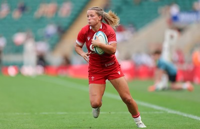 270626 - Barbarians v Wales Women - Amy Williams of Wales