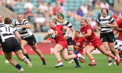 270626 - Barbarians v Wales Women - Seren Lockwood of Wales breaks away to score try