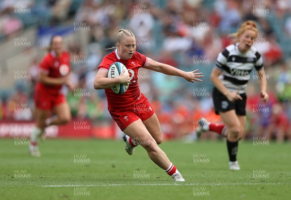 270626 - Barbarians Women v Wales Women - Friendly - Seren Lockwood of Wales 