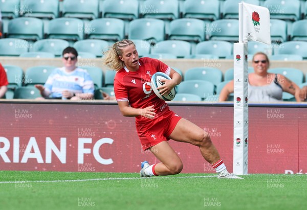 270626 - Barbarians v Wales Women - Amy Williams of Wales races in to score try
