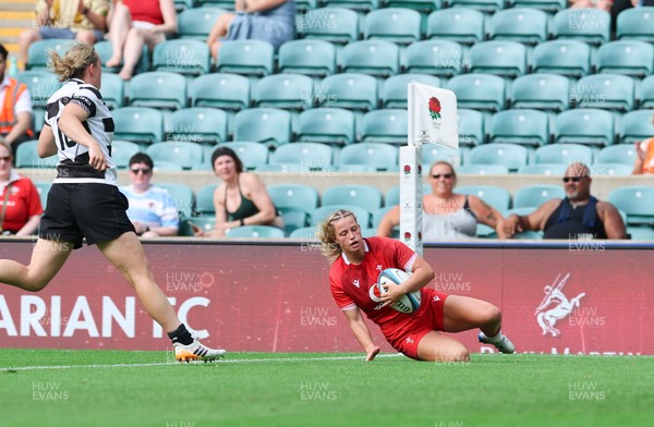 270626 - Barbarians v Wales Women - Amy Williams of Wales races in to score try